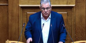 Δημήτρης Κουτσούμπας, Βουλή