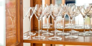 Κρυστάλλινα ποτήρια / Φωτογραφία: Unsplash