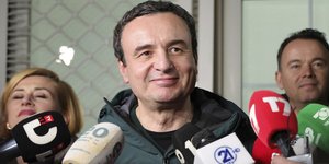 Άνετη νίκη του πρωθυπουργού Άλμπιν Κούρτι στις βουλευτικές εκλογές 