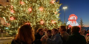 λαμπιονια χιονανθρωπος