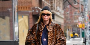 Γιατί το στιλ της Τζένιφερ Λόρενς επαναπροσδιορίζει το cool girl look