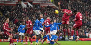 «Σκόνταψε» ξανά η Λίβερπουλ με το 3-3 απέναντι στην Λιντς