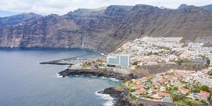 Η περιοχή Los Gigantes της Τενερίφης όπου έχασαν τις ζωές τους οι τρεις τουρίστες