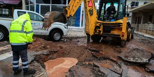 Ζημιές από την κακοκαιρία στη Μάνδρα