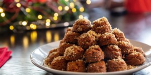 Λαχταριστά παραδοσιακά μελομακάρονα