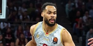  Η Μονακό διέλυσε με 90-74 την Μπαρτσελόνα 