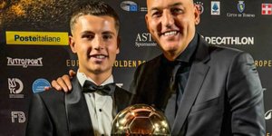 Ο Χρήστος Μουζακίτης παρέλαβε το βραβείο «European Golden Boy Web 2025» 