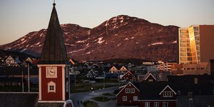 Η πρωτεύουσα της Γροιλανδίας, Νούουκ