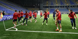 Οι παίκτες του Ολυμπιακού στην παγωμένη Αστάνα