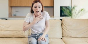 Η αλυσίδα του πανικού ξεκινά με την ερμηνεία ενός ερεθίσματος—εξωτερικού ή εσωτερικού—ως απειλητικού / SHUTTERSTOCK