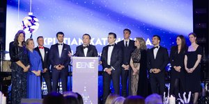 Ο Κρίστιαν Χατζημηνάς με μέλη ΔΣ της Ε.ΕΝ.Ε. κατά την έναρξη της εκδήλωσης