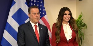 Σταύρος Παπασταύρου και Κίμπερλι Γκίλφοϊλ