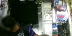 Ανήλικος κλέβει περίπτερο στα Βόρεια Προάστια