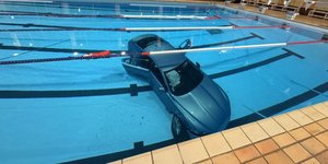 πισίνα, αυτοκίνητο, Γαλλία, μητέρα, παιδί