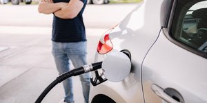 πρατήριο βενζίνης