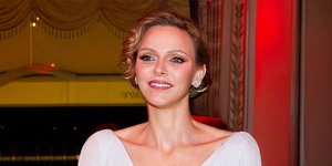 Η πριγκίπισσα Σαρλίν εμπνέεται από iconic εμφάνιση της Κέιτ Μίντλετον: Το λευκό φόρεμα που αποπνέει κομψότητα