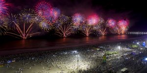  Στο Ρίο Ντε Τζανέιρο η μεγαλύτερη πρωτοχρονιάτικη γιορτή στον κόσμο