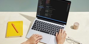 Σε λίγα χρόνια το «φτηνό λάπτοπ» κινδυνεύει να είναι ανάμνηση / SHUTTERSTOCK