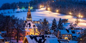 Το χιονισμένο όμορφο χωριό Seiffen στη Γερμανία