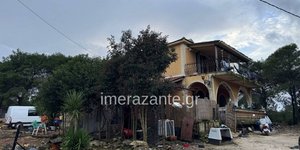 Το σπίτι της οικογένειας που σκοτώθηκε το παιδί από πίτμπουλ στη Ζάκυνθο
