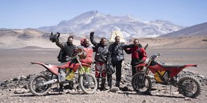 Η μοτοσικλέτα που ανέβηκε στο υψηλότερο ηφαίστειο του πλανήτη είναι ηλεκτρική