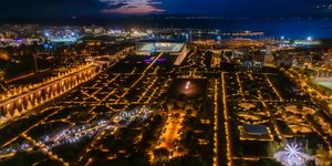 Το φωτισμένο Ίδρυμα Σταύρος Νιάρχος