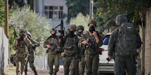 Τέσσερις ισραηλινοί στρατιώτες τραυματίστηκαν στη διάρκεια επιχείρησης στο νότιο τμήμα του θύλακα