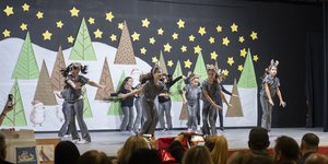 Περισσότερα από 150 παιδιά στο Δημαρχείο Περάματος