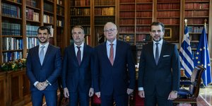 Τασούλας επιχειρηματίες