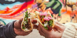 Υπάρχουν πόλεις που τις θυμάσαι για τα μνημεία τους και άλλες που τις θυμάσαι για τη γεύση τους / WIKIPEDIA