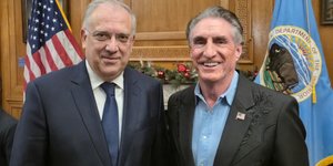 Ο κ. Θεοδωρικάκος είχε ξεχωριστές επαφές με τον υπουργό Εσωτερικών των ΗΠΑ και επικεφαλής του Συμβουλίου Ενεργειακής Κυριαρχίας κ. Νταγκ Μπέργκαμ