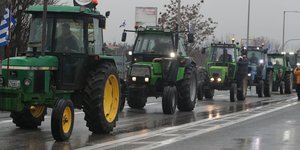 τρακτερ αναμμενα φωτα