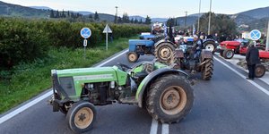 Σκληραίνουν τη στάση τους οι αγρότες μετά τις γιορτές 