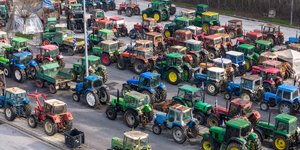 Κλιμακώνουν τις κινητοποιήσεις οι αγρότες ενόψει εορτών 