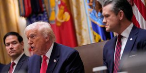 Nτόναλντ Τραμπ