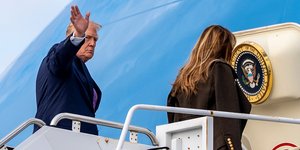 Ο Ντόναλντ Τραμπ στο Air Force One