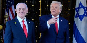 Ο Ντόναλντ Τραμπ υποδέχθηκε τον Μπέντζαμιν Νετανιάχου στο Μαρ-α-Λάγκο