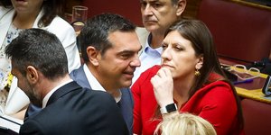 Η τυχαία συνάντηση Αλέξη Τσίπρα-Ζωής Κωνσταντοπούλου 