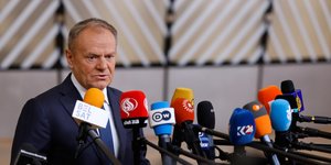 Ο Ντόναλντ Τουσκ κάνει δηλώσεις στις Βρυξέλλες