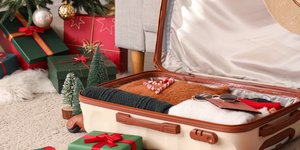 Βαλίτσα με ρούχα 