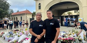 Οι δύο Ελληνες εστιάτορες που έδωσαν καταφύγιο στα θύματα των μακελάρηδων