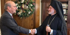 Συνάντηση Κ. Χατζηδάκη – Αρχιεπισκόπου Αμερικής