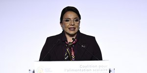 Η πρόεδρος της Ονδούρας, Σιομάρα Κάστρο