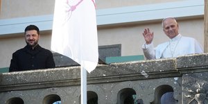 Ο Βολοντίμιρ Ζελένσκι συναντήθηκε με τον Πάπα Λέοντα