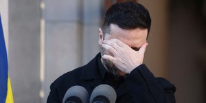 Προβληματισμένος ο Ουκρανός πρόεδρος, Βολοντίμιρ Ζελένσκι