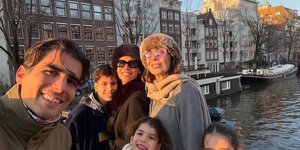 Η Κατερινά Διδασκάλου μαζί με την οικογένειά της στο Άμστερνταμ