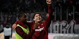 Ο Άνχελο Σαγκάλ σκοράρει επί του Πανσερραϊκού