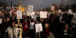 Αστυνομικές ενισχύσεις στη Μινεάπολη μετά από σαββατοκύριακο διαδηλώσεων 