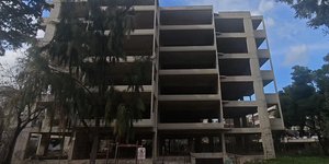 Σε αυτή την οικοδομή βρέθηκε νεκρός ο 25χρονος Γιώργος που αγνοούνταν στο Μαρούσι 