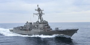 To αμερικανικό αντιτορπιλικό USS Delbert D. Black